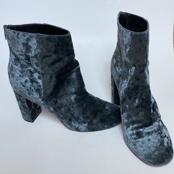 ASOS Crushed Velvet Ankle Boots - Picture 2 of 7